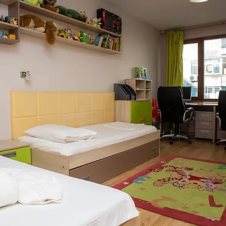 2Bd Apartment In The Centre Of Burgas Apartment