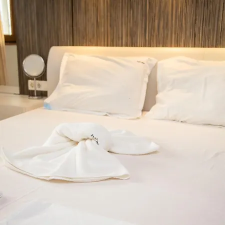 2Bd Apartment In The Centre Of Burgas *