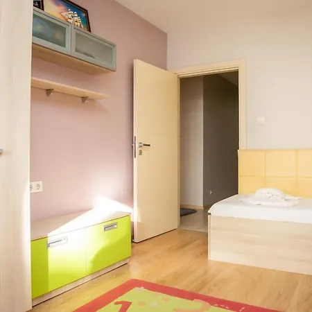 2Bd Apartment In The Centre Of Burgas Apartament *